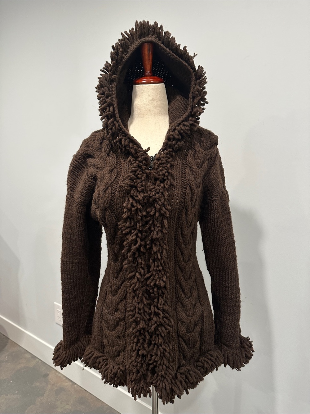 Sisandina Chunky Cable Knit Hooded Cardigan in Dark Brown